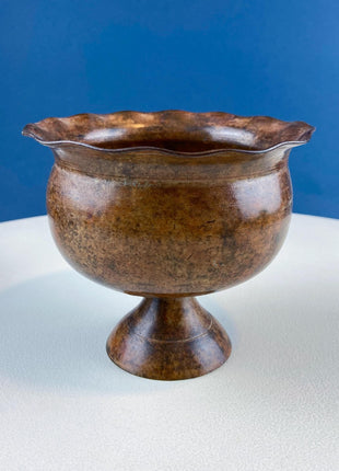 Collection of Rustic Metal Urns Jardinieres. Flower Arrangements or Herb Garden. Set of 4 Planters. Home Retail Decor. Florist Supplies.