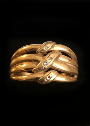 Vintage 10k Gold Quad Shank Ring with 3 Diamond