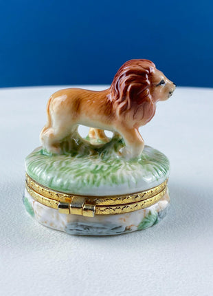 Lion and Baby Vintage Geo Z. Lefton Miniature Box. Collectible Porcelain & Brass Trinket Ring Pill Box. African Safari Design. Animal Lover.