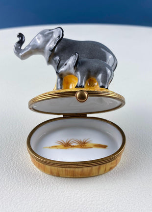 Mom and Baby Elephants Vintage Retired Limoges Miniature Box. Collectible Porcelain & Brass Trinket Ring Pill Box. African Safari Design.