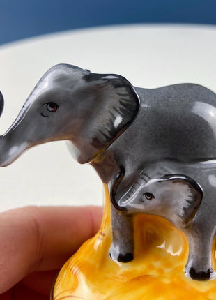 Mom and Baby Elephants Vintage Retired Limoges Miniature Box. Collectible Porcelain & Brass Trinket Ring Pill Box. African Safari Design.