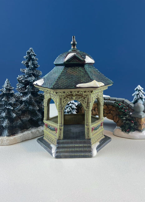 Town Square Gazebo by O'Well, 1999. Christmas Village Accessories. Home Retail Seasonal Display.