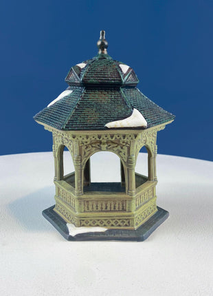 Town Square Gazebo by O'Well, 1999. Christmas Village Accessories. Home Retail Seasonal Display.