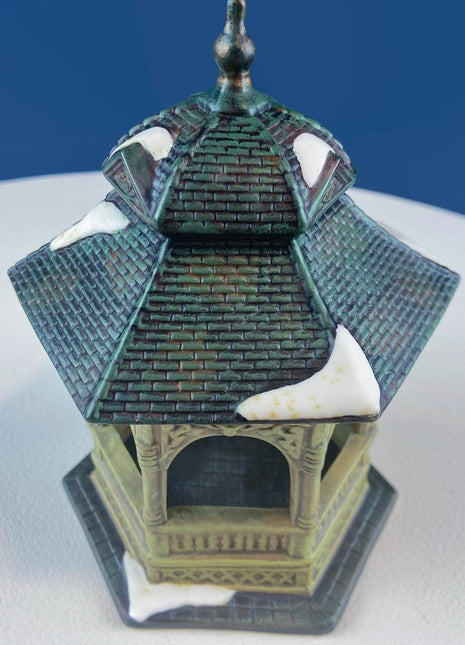 Town Square Gazebo by O'Well, 1999. Christmas Village Accessories. Home Retail Seasonal Display.