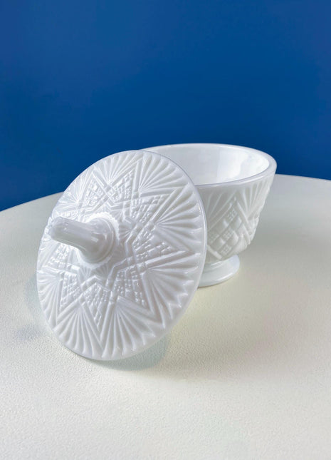 Vintage Milk Glass Bowl with Lid. Engraved Star Motif. Bath Toiletries Jewelry Storage Candy Dish. Modern Farmhouse. French Country.