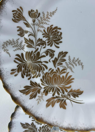 Vintage Royal Albert 6.5" Dessert Plates. Set of 6. "Golden Glory." Scalloped Edge. Japanese Mums Motif. Dining Room Table Decor.