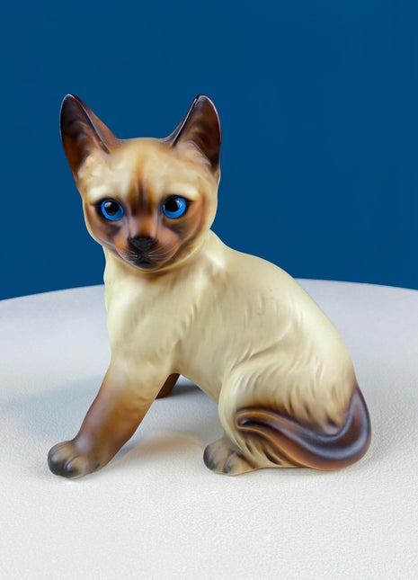 Vintage Siamese Cat with Intense Blue Eyes. Seated Handpainted Porcelain Animal Figurine. Gift for Cat Lover, Vet, Collector. Home Decor.