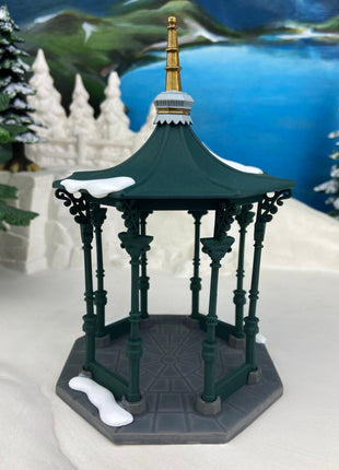 Town Square Gazebo by O'Well, 1999. Christmas Village Accessories. Home Retail Seasonal Display.