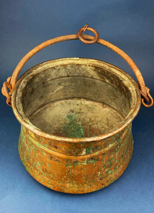 Vintage Copper Cauldron. Large Hand Pounded Bucket with Wrought Iron Handle. Hand Hammered Rustic Home Dining Room Decor. Gift for Him Her.