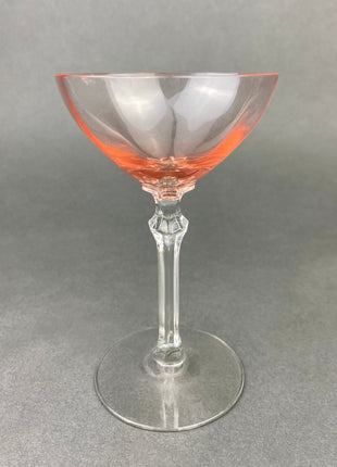 Vintage Pink Peach Depression Glass Wine Glasses. Set of 7. Delicate Etched Daisy Motif Stemware. Dining Room Table Decor. French Country.