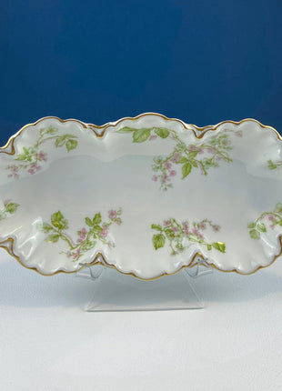 Oval Haviland Limoges Platter with Scalloped Edge. Stunning Porcelain Serving Dish. Wild Roses Motif. French Country. Serviceware.