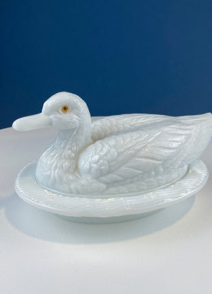 Westmoreland Milk Glass Duck Dish. Baby Duck Butter or Serving Dish. White Bird Bowl with Cover. Modern Farmhouse. French Country.