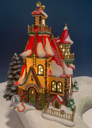 Needle's Tree Farm. Illuminated Porcelain Christmas Village House by Dept. 56. North Pole Series. Magically Detailed Holiday Decor.