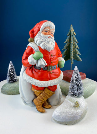 Vintage Santa, Sandman, Klaus Wickl with Lantern by Enesco. Hand Painted Figurine of Smiling Santa. Christmas Holiday Home or Retail Decor.