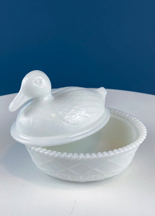 Westmoreland Milk Glass Duck Dish. Baby Duck Butter or Serving Dish. White Bird Bowl with Cover. Modern Farmhouse. French Country.