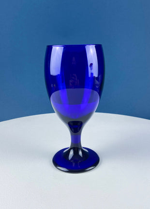 Cobalt Blue Glass Water Goblets. Set of 4 Modern Stemware. Dark Blue Minimal Glassware. Home Decor. Dining Room Decor. Gift for Him or Her.