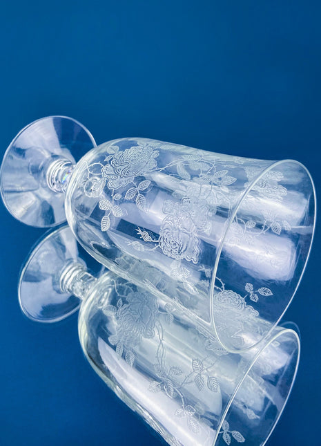 Vintage Fostoria Willowmere Etched Crystal Iced Tea Stemmed Glasses. Set of 4 Juice Stemware. Floral Motif. Dining Room Decor. Collectibles.