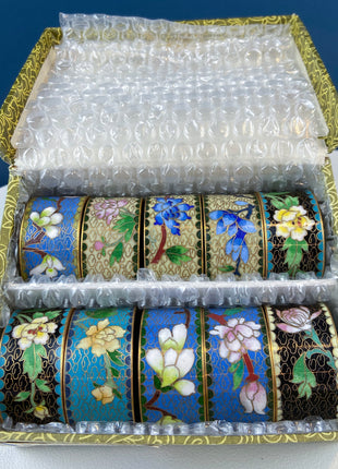 Cloisonne Napkin Holder Rings with Floral Motifs. Set of 10. Four Colors. Stunning Asian Set. Home, Table, Dining Room Decor. Wedding Gift.