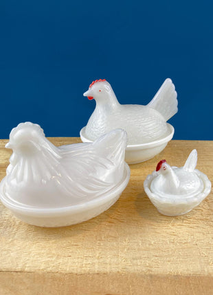 Vintage Collection of Milk Glass Nesting Hen Bowls of Varying Sizes. Set of 3 Lidded Dishes Shaped like Dishes Chickens. Dining Room Decor.