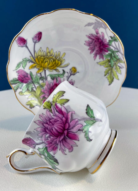 Vintage Royal Albert Teacup or Coffee Cup and Saucer. Flowers of the Month Series. Chrysanthemum. Dining Room Table Decor. Tea Connoisseur.