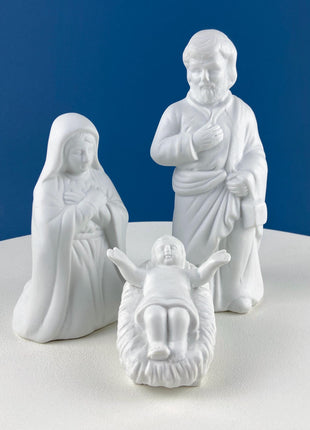 White Atlantic Mold Ceramic Nativity Set. 16 Figurines. Illuminated 3 Piece Manger. Traditional Christmas Decoration. Seasonal Display.