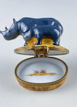 Mom and Baby Elephants Vintage Retired Limoges Miniature Box. Collectible Porcelain & Brass Trinket Ring Pill Box. African Safari Design.