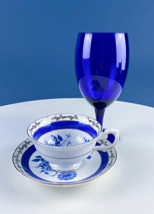 Cobalt Blue Glass Water Goblets. Set of 6 Modern Stemware. Dark Blue Minimal Glassware. Serveware. Dining Room. Gift for Him or Her.