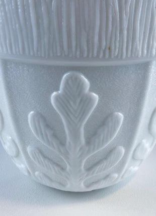 Vintage Milk Glass Flower Pot Set of 2. Oak Leaf Design, 1975. Window Sill Garden. Gift for Greenfingers. Home Garden Decor.