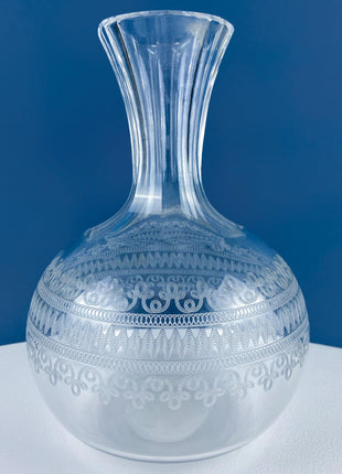 Fostoria Needle-Etched Cloverleaf Crystal Set of 9 Water Juice Liqueur Tumblers with Matching Decanter Carafe. Dining Barware LibraryDisplay