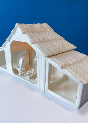 White Atlantic Mold Ceramic Nativity Set. 16 Figurines. Illuminated 3 Piece Manger. Traditional Christmas Decoration. Seasonal Display.