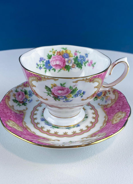 Vintage Royal Albert Pink Cup & Saucer. "Lady Carlyle." Bucket of Flowers Motif. Collectible Dining Room Decor. Hosting Essentials.
