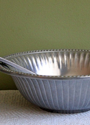 Vintage Copper Hand Pounded Bowl with Handle. For Kitchen Use or Display. Modern Farmhouse. Dining Room Table Decor. Gift for Him or Her.