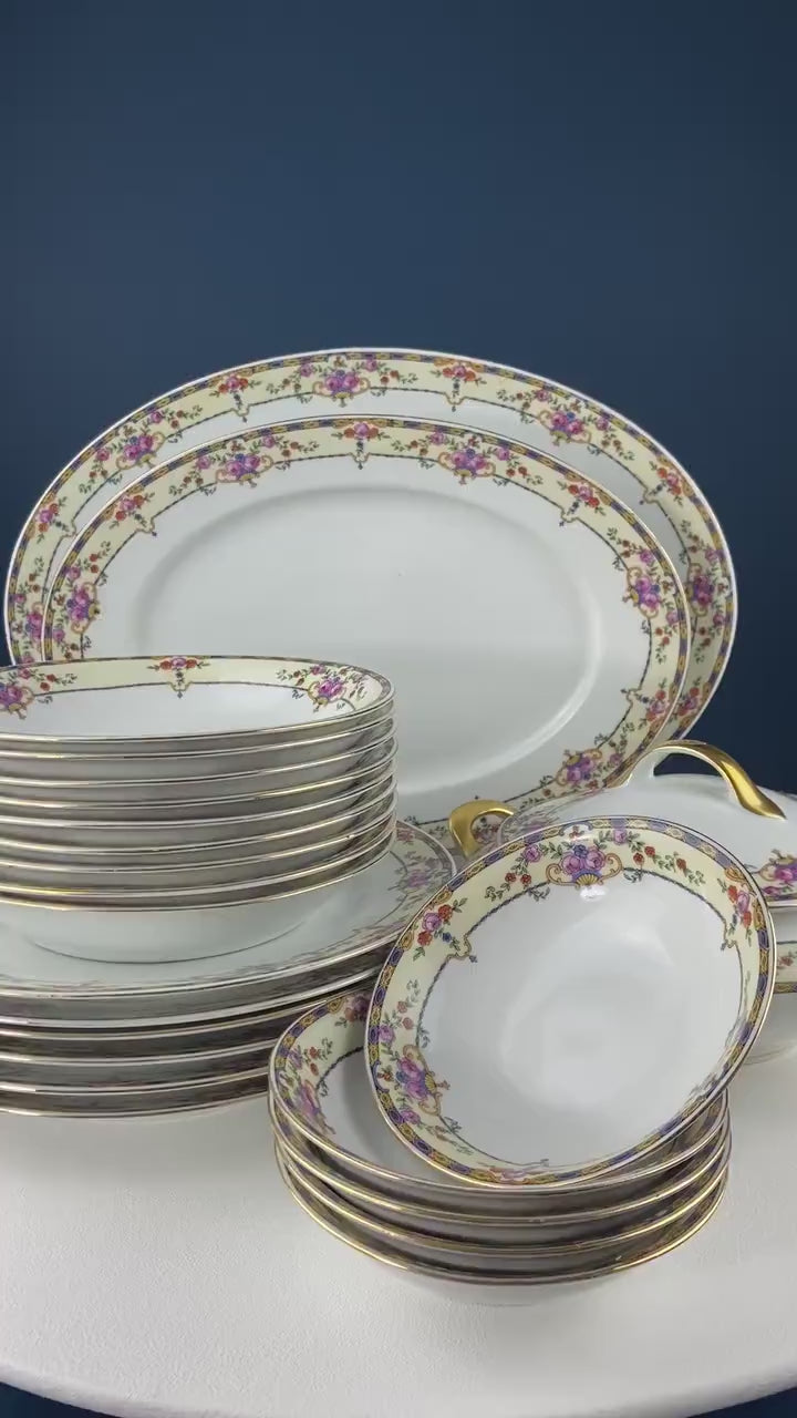 Dinner hotsell set vintage