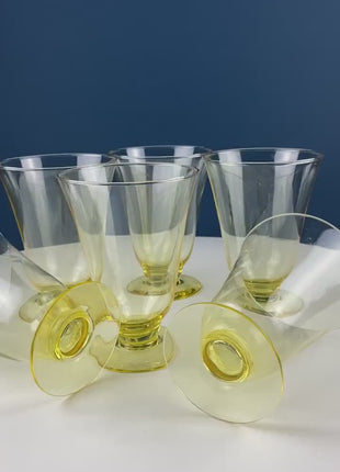 Vintage Topaz Fostoria Iced Tea Water Parfait Stemmed Glasses. Set of 6 Light Yellow Stemware. Dining Room Decor. Gold Table Decor.