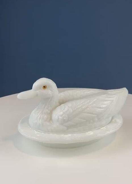 Westmoreland Milk Glass Duck Dish.  Large White Bird Bowl for Candy, Trinkets, or Bathroom Accessories.  Modern Farmhouse. French Country.