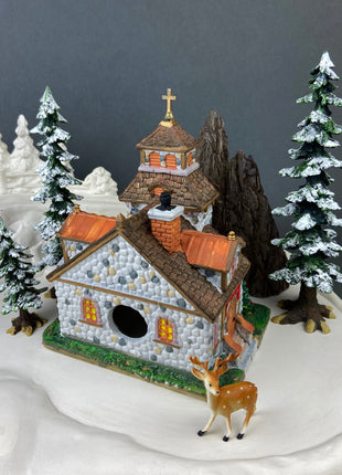 Christmas Village Accessories. Illuminated St. Andrew's Church by Lemax. Caddington Village. Limited Edition.