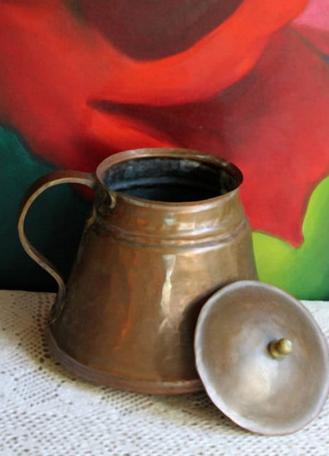 Hand Pounded Copper Pitcher with Lid. Antique Copper Pot with Cover. Rustic Collectibles.