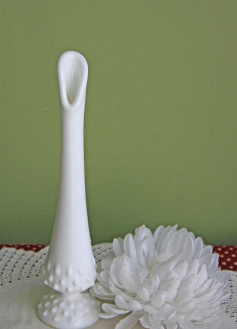 Vintage Glass Bud Vases, White Glass, Vintage housewares, Antique kitchenware, Retro home decor, Vintage tableware, Antique glassware, Vintage homewares, Retro decorative items