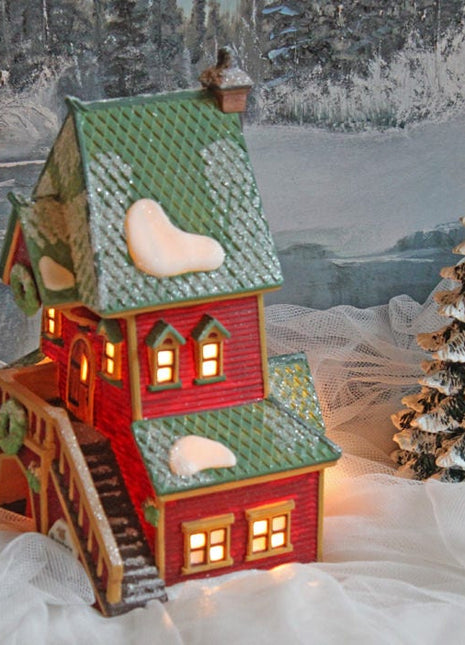Christmas Village Department 56 Santa Rooming House - North Pole Series