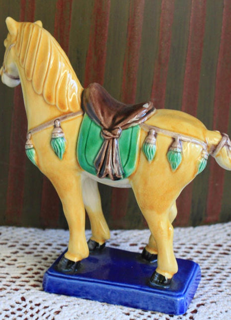 Yellow Green Pottery Ceramic Horse Figurine for Home Decoration