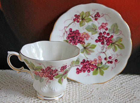 Vintage Cup and Saucer. Royal Albert Bone China Porcelain Tea Set. Cup Saucer Harvest Series Pattern, Kent, Made in England. Grapes Design.