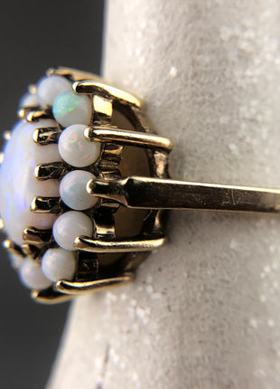 Vintage 10k Gold Cluster Ring with 13 Opal Stones.