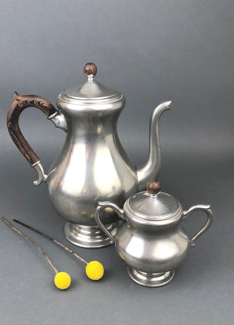 Vintage Pewter Tea Pot / Coffee Pot and Sugar Bowl with Lid, Wooden Handle and Knob. Royal Holland Pewter. KMD, Tiel. Photo / Video Props.