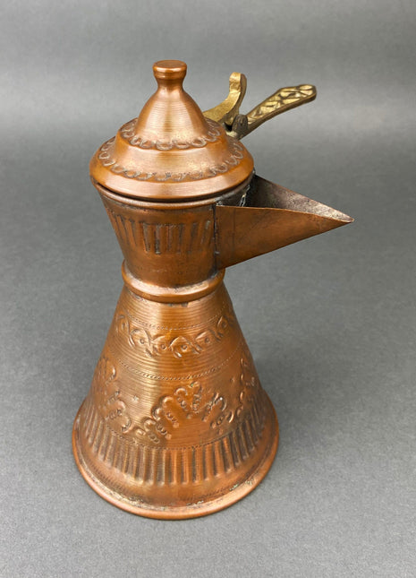 Vintage Turkish Copper Coffe Pot with Lid. Primitive Hand Hammered Dish. Collectible Rustic Home Decor.