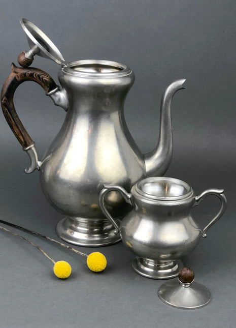 Vintage Pewter Tea Pot / Coffee Pot and Sugar Bowl with Lid, Wooden Handle and Knob. Royal Holland Pewter. KMD, Tiel. Photo / Video Props.