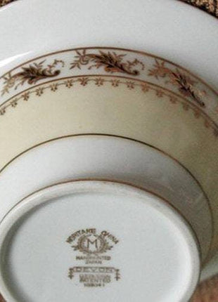 Lidded Sugar Bowl , Noritake China.  Hand Painted Candy Dish with Lid Made in Japan / Devon 103041.