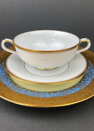 Vintage Porcelain Soup Bowls By Meito, Japan. Hand Painted Fine China. Set of Twelve. Fine Tableware.