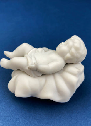 Nativity Elements by Avon. Mary / Baby Jesus / Joseph. Christmas Decoration. Three Satin Finish Porcelain Nativity Figurines.