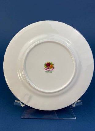 Royal Albert Dessert Plate. Old Country Roses Motif. Fine Dining. Replacements. Gift for Her.