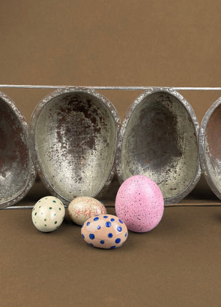 Vintage Extra Large Chocolate Egg Molds. Metal Rustic Egg Baking Forms. Original Easter Decor. Rustic Home Decor. Farm Decor.